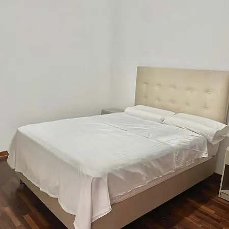 Apartamento En El Centro De Trujillo - Primer Piso Exterior photo