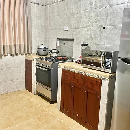 Apartamento En El Centro De Trujillo - Primer Piso Exterior photo
